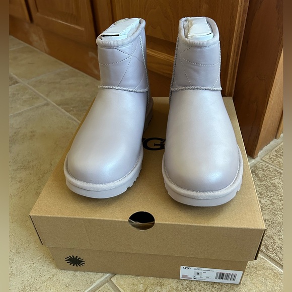 UGG Shoes - UGG Classic Mini Pearlized, size 8, NWT, Color: Pale Smoke
